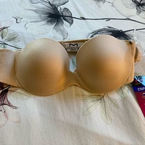 Brand new Maidenform Strapless bra-with optional straps